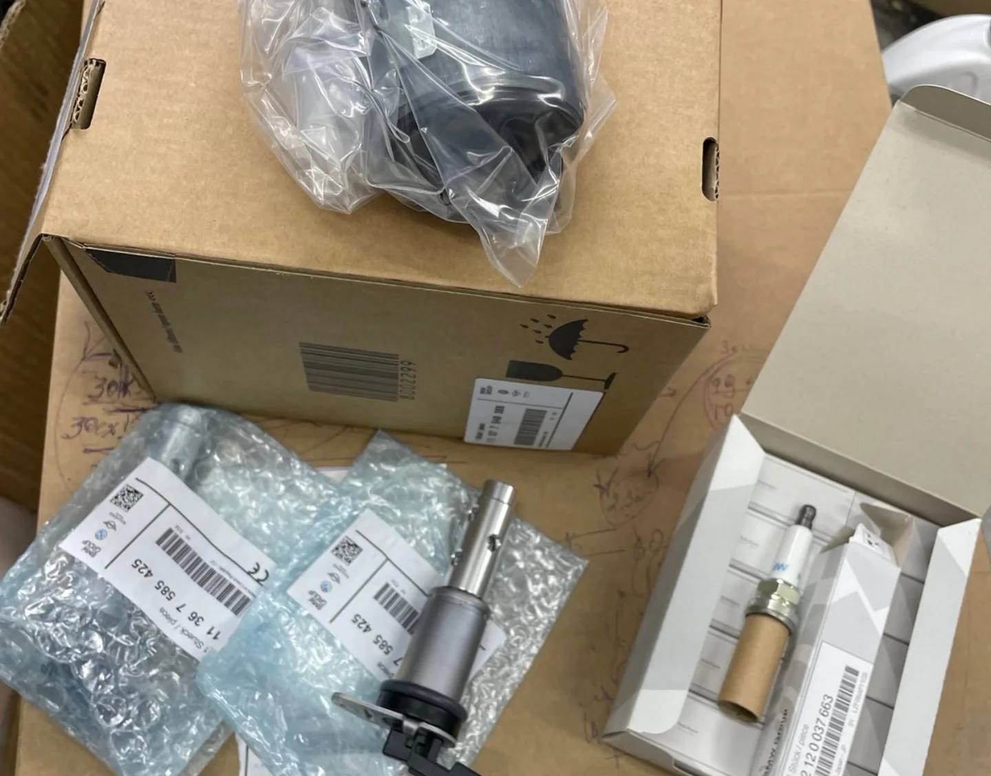 The new suspension parts in their boxes